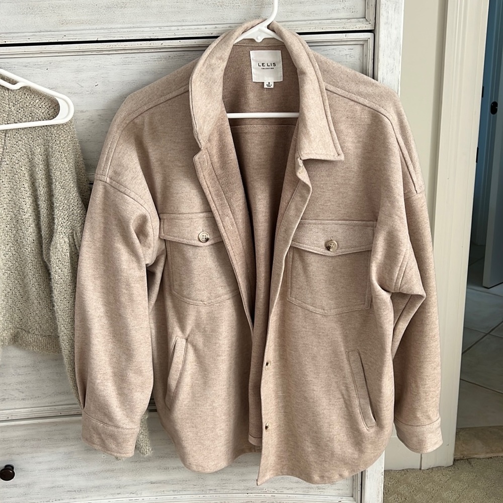 White Shacket - image 1